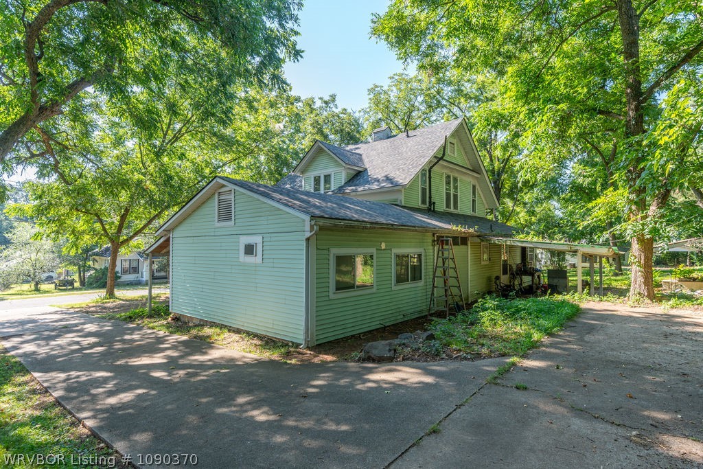main property photo 40
