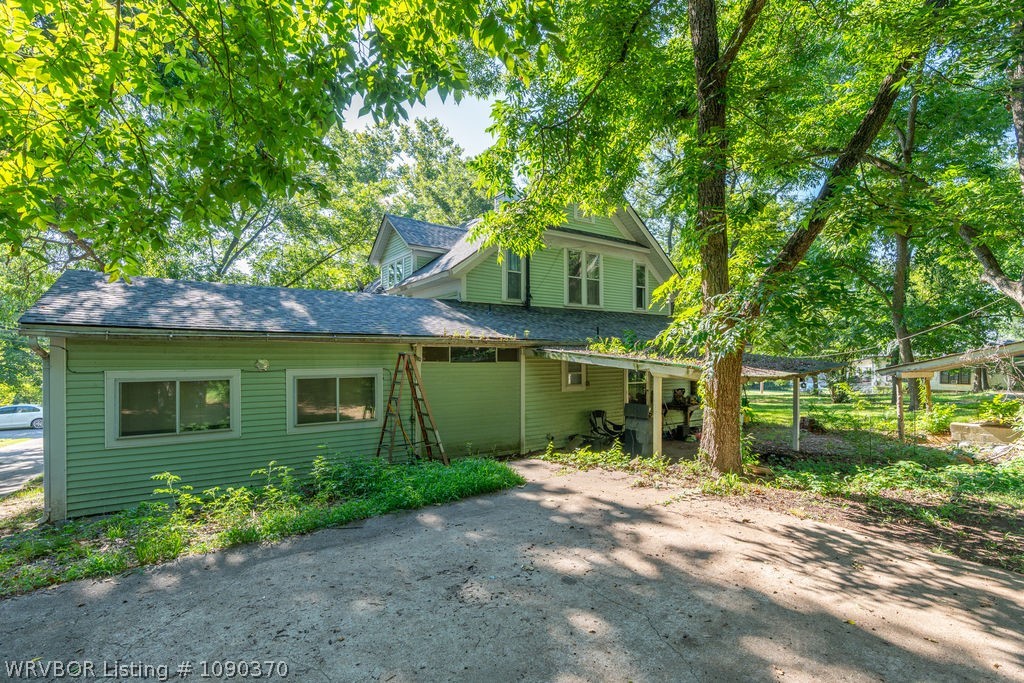 main property photo 41