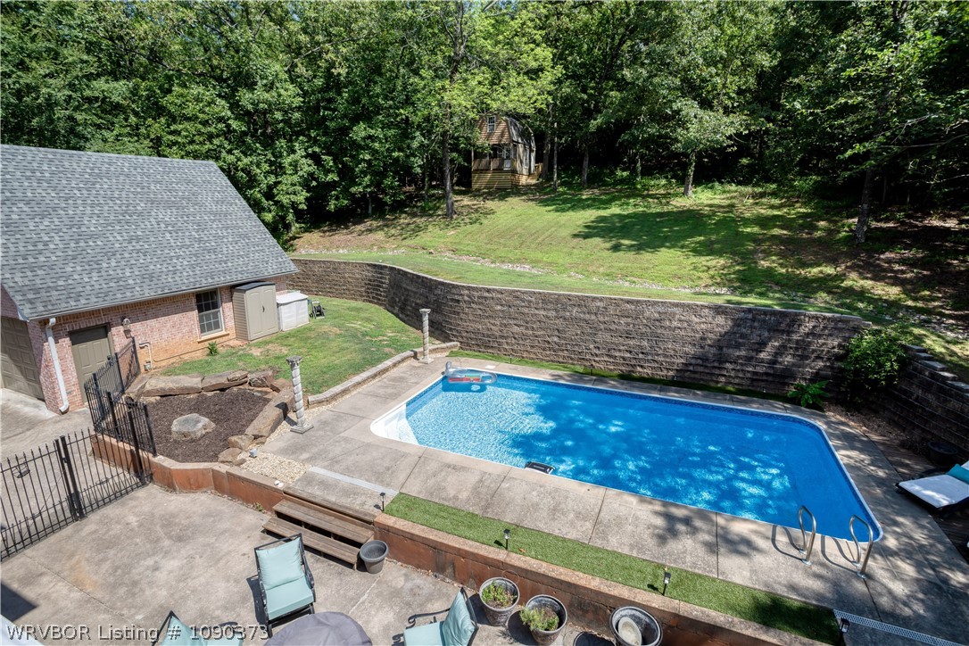 main property photo 35