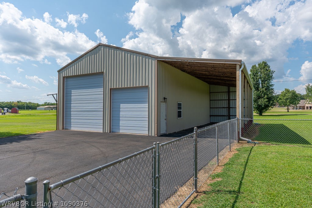 main property photo 18