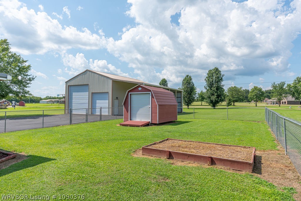 main property photo 27