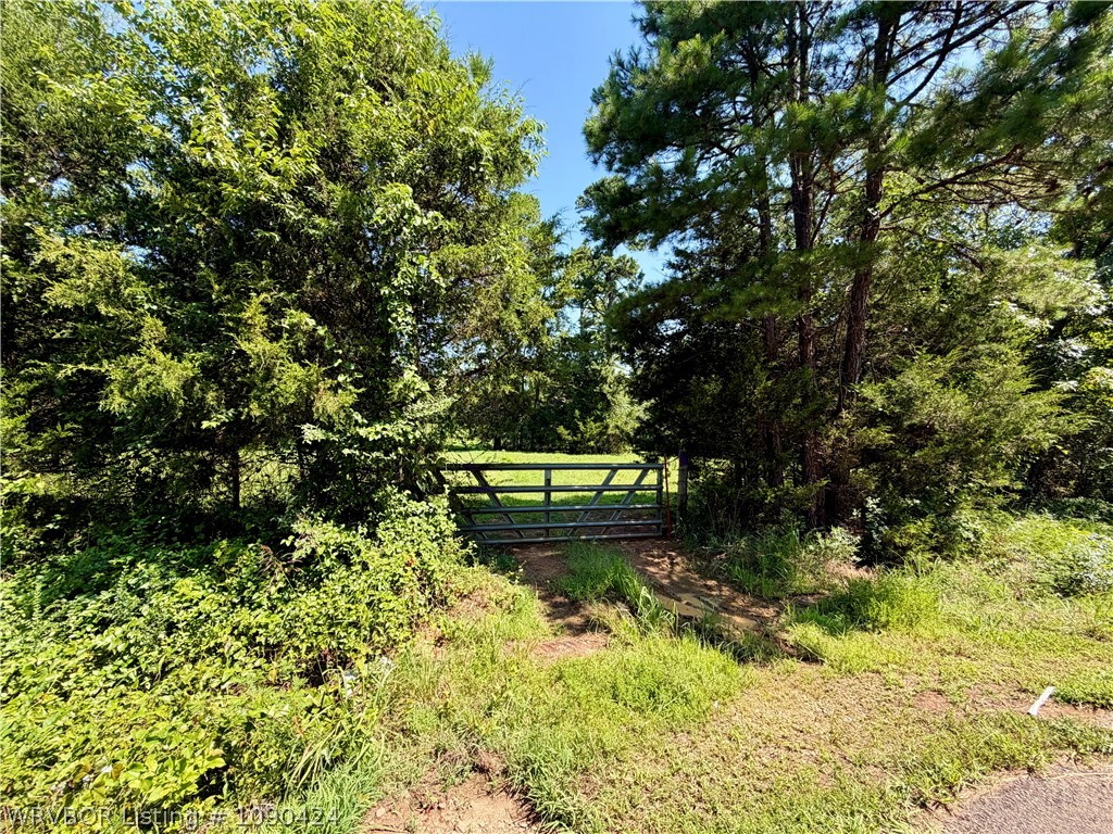 main property photo 9
