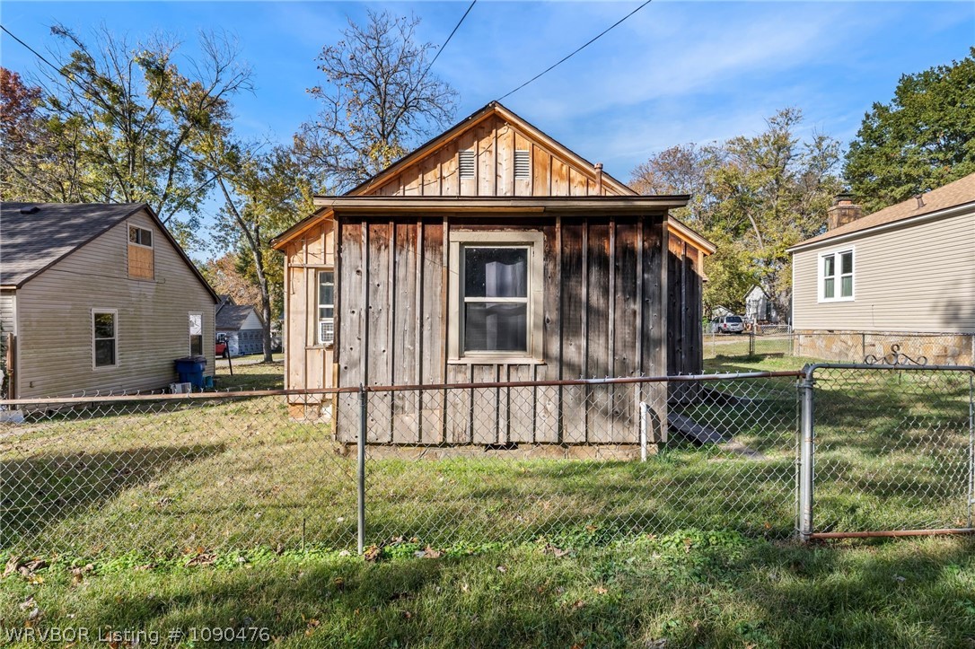 main property photo 27