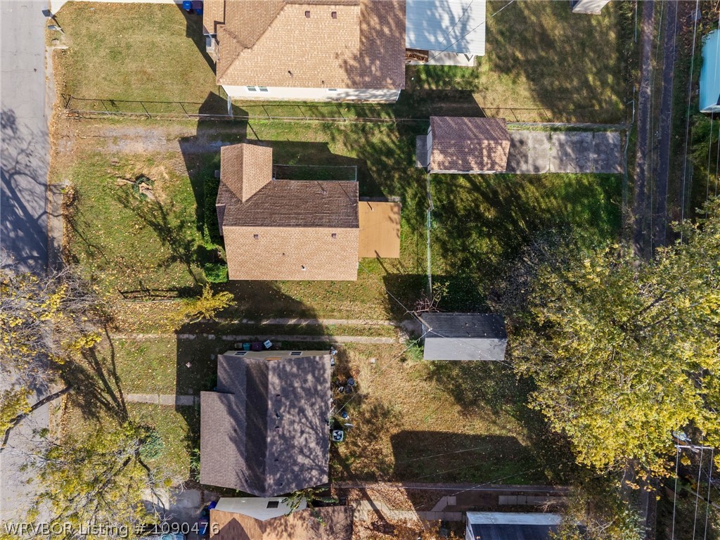 main property photo 30
