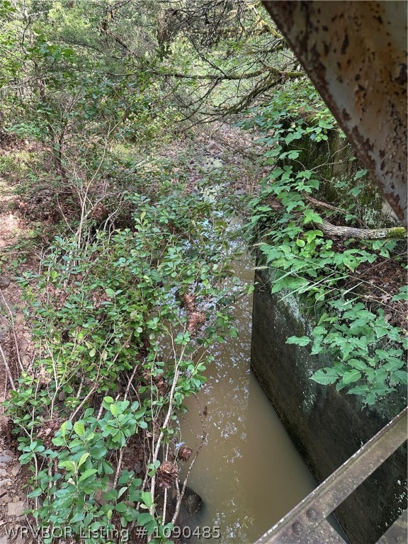 main property photo 11