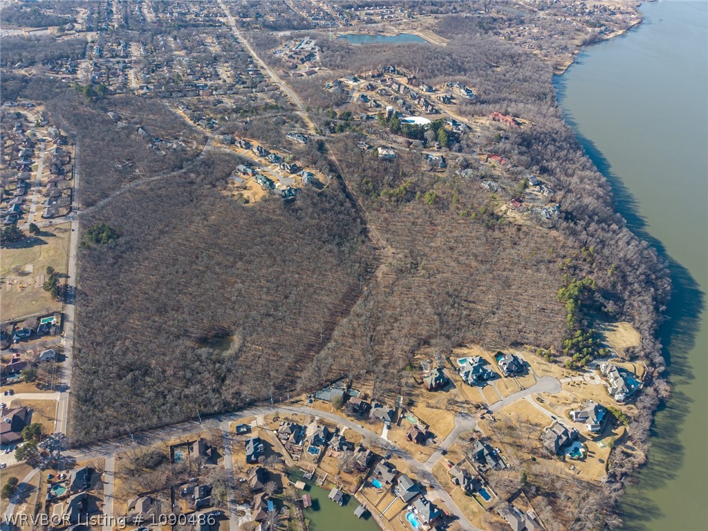 main property photo 19