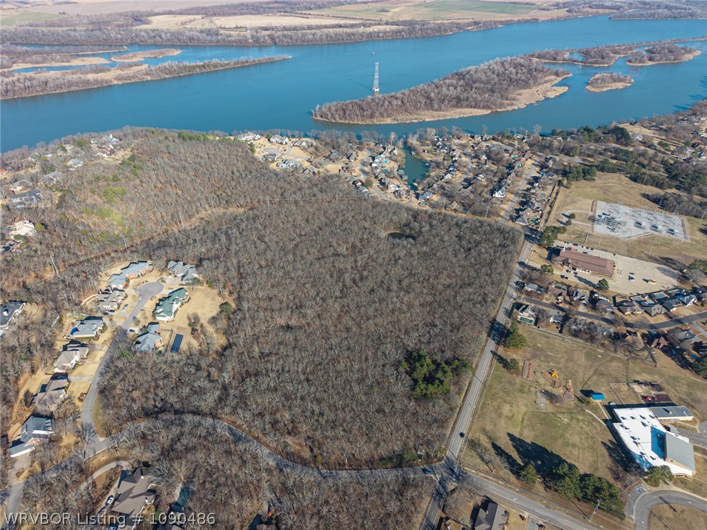 main property photo 24