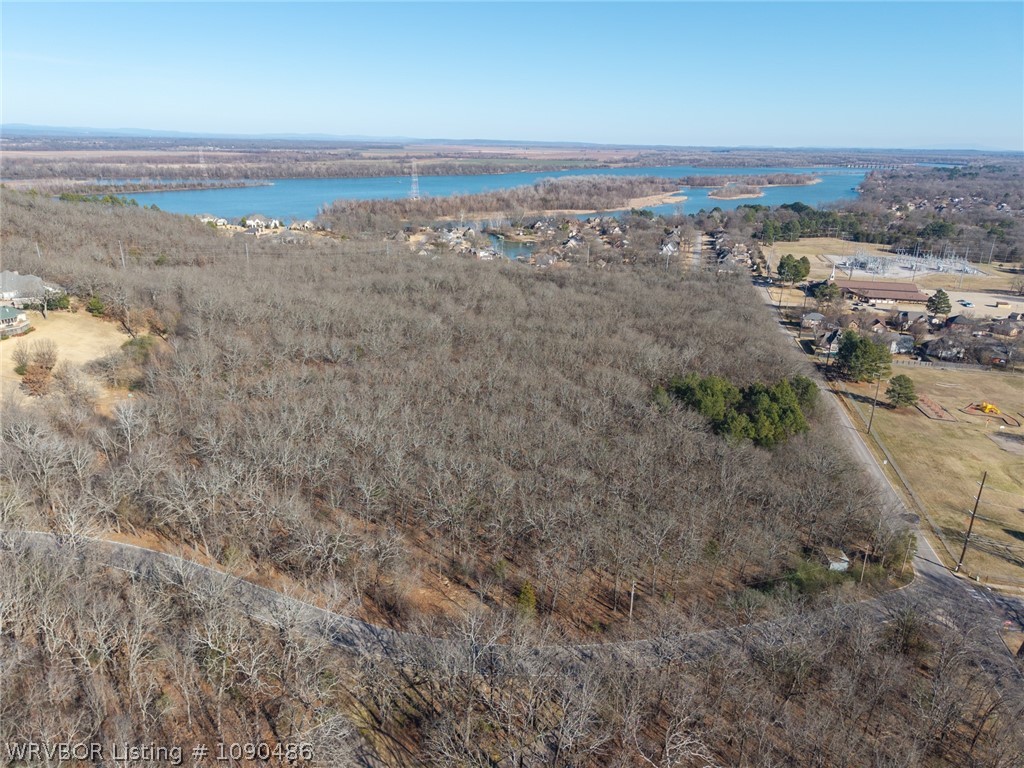 main property photo 30