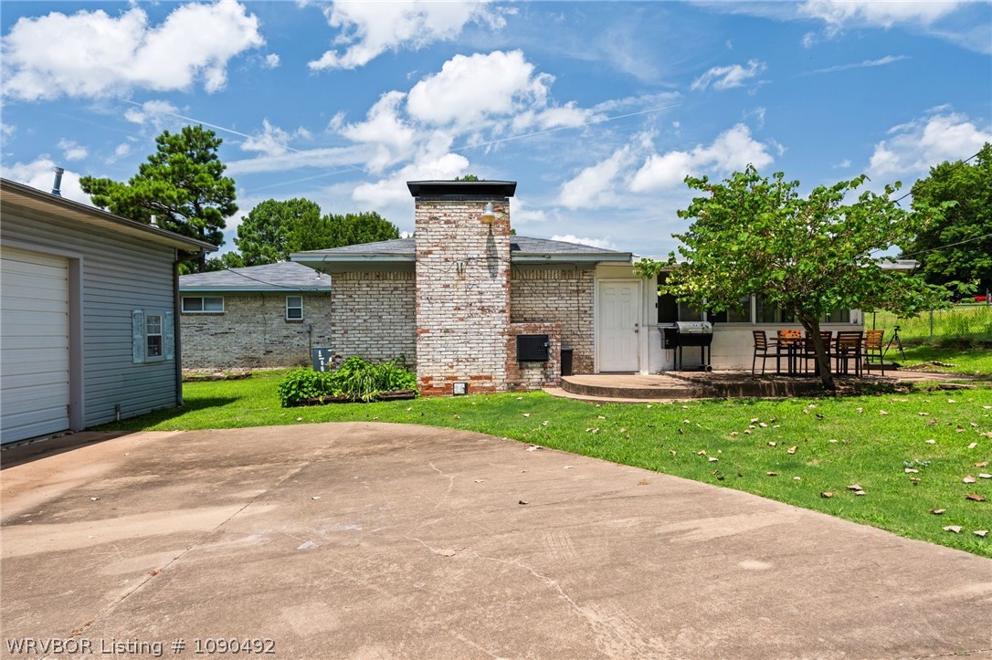 main property photo 38