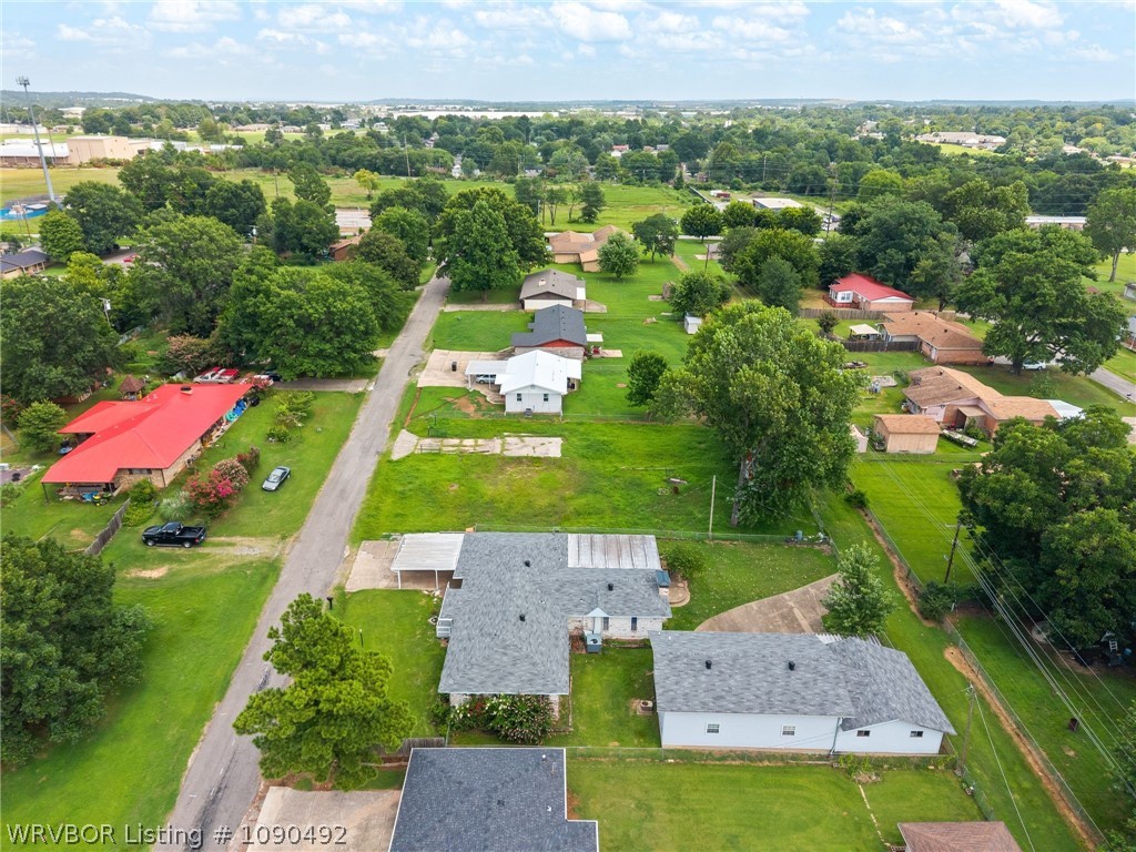 main property photo 45