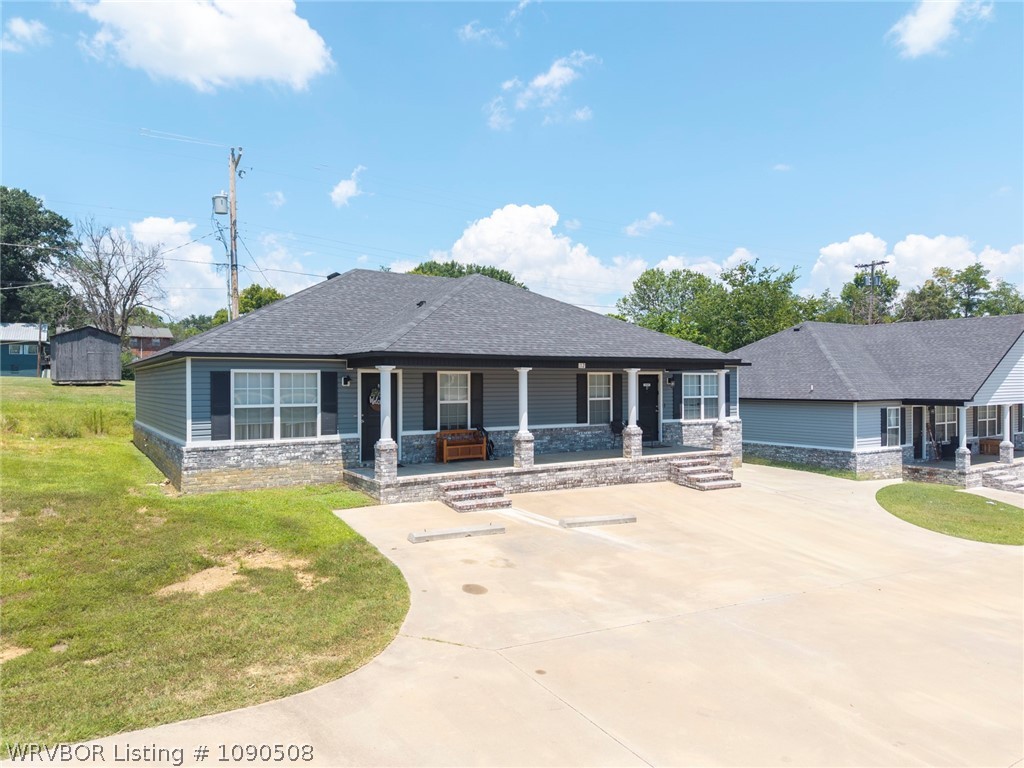 main property photo 5