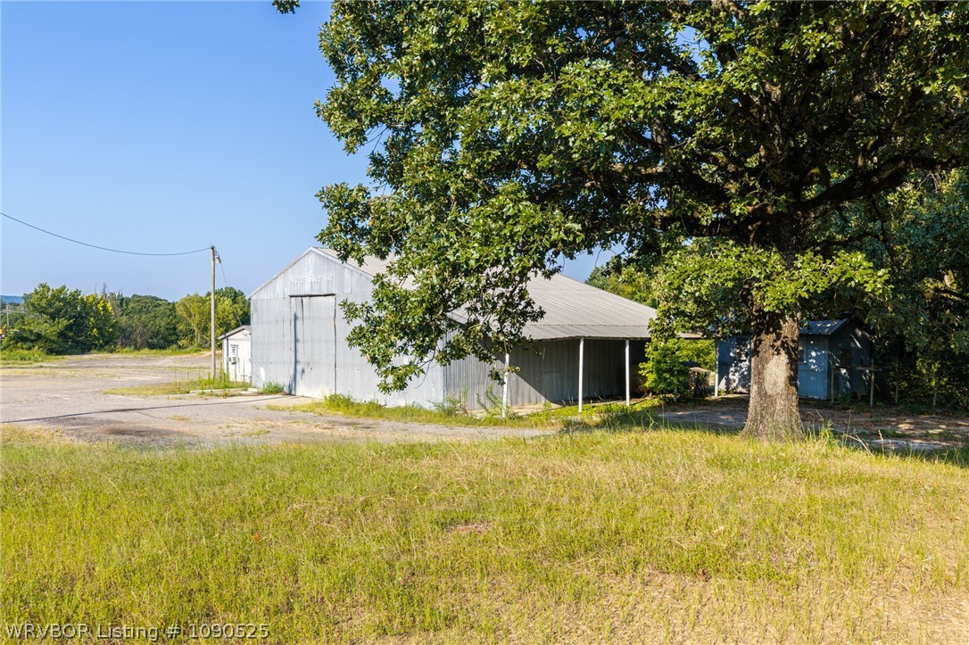 main property photo 23