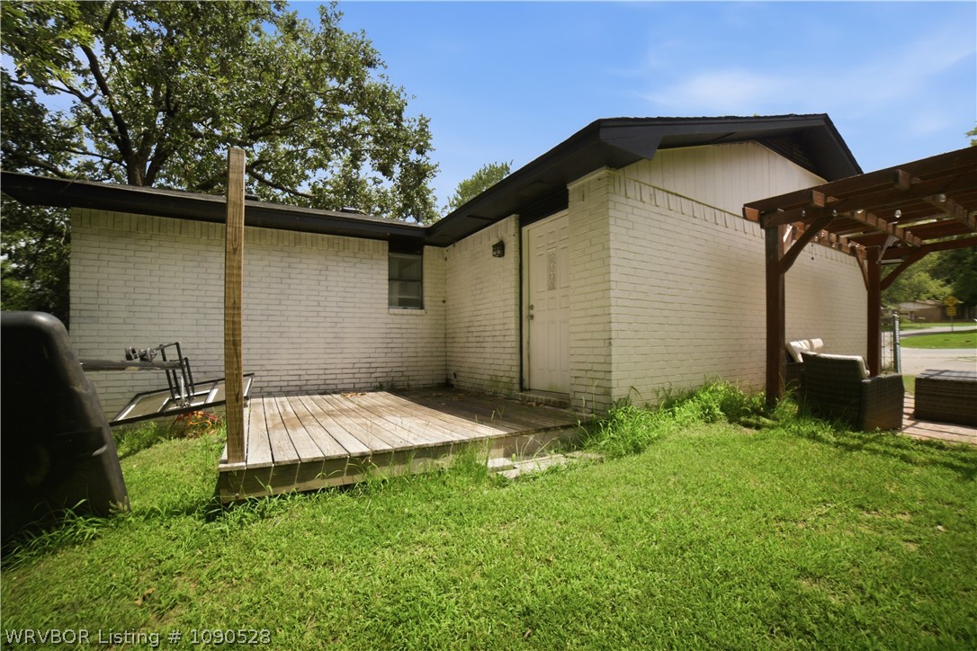 main property photo 17