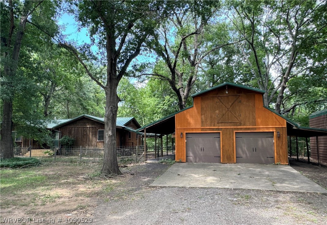 main property photo 17
