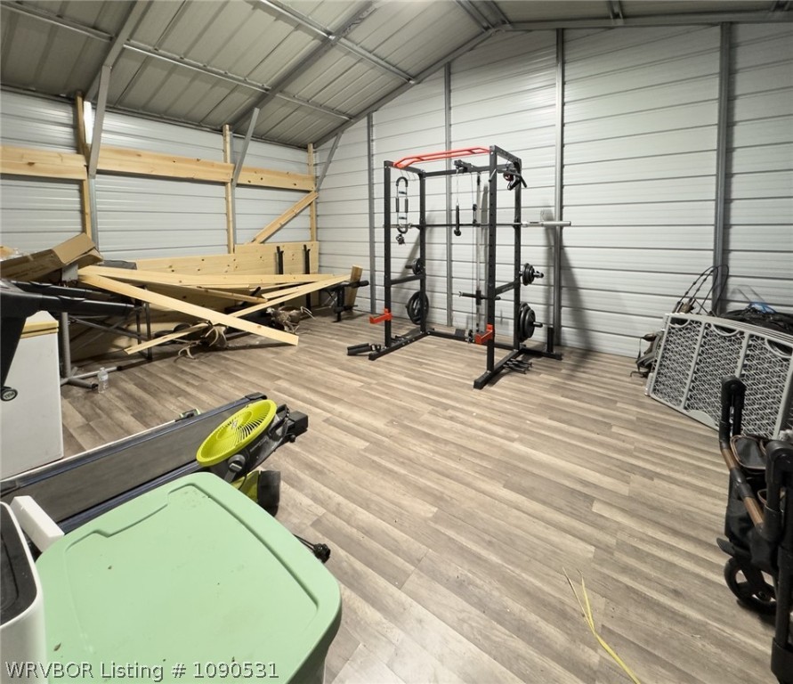 main property photo 23