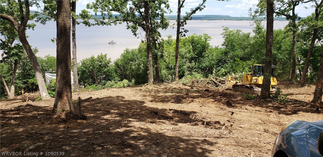 main property photo 13
