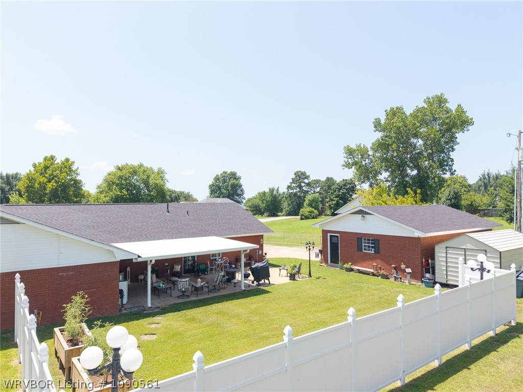 main property photo 37