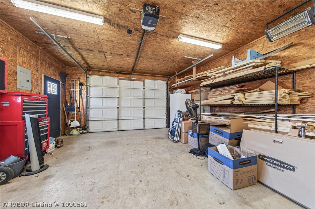 main property photo 40