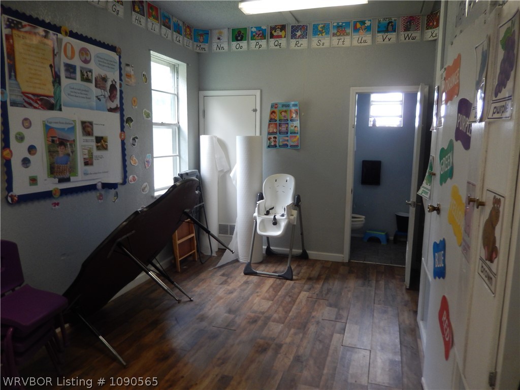 main property photo 19