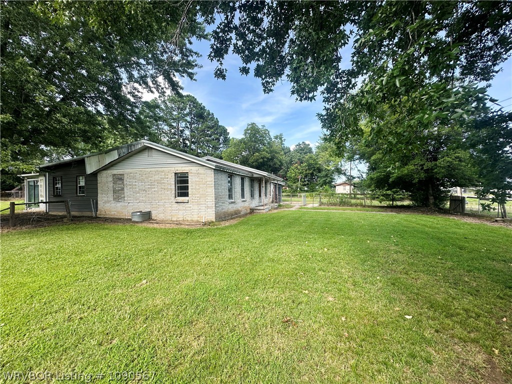main property photo 14