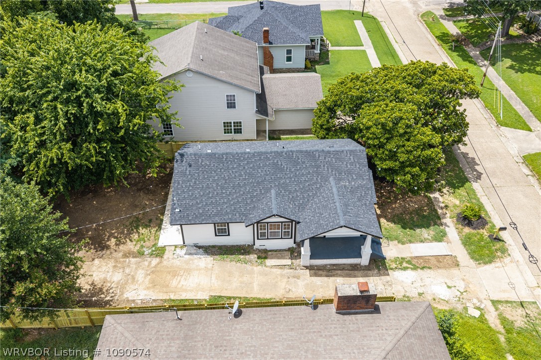 main property photo 33