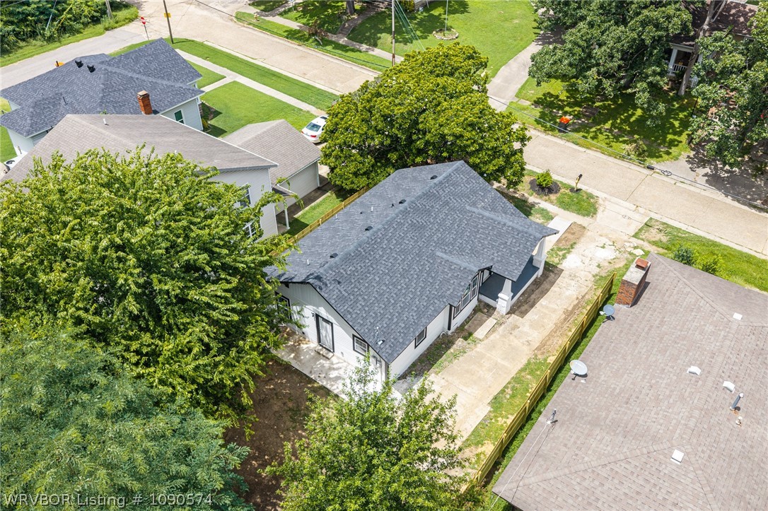 main property photo 34