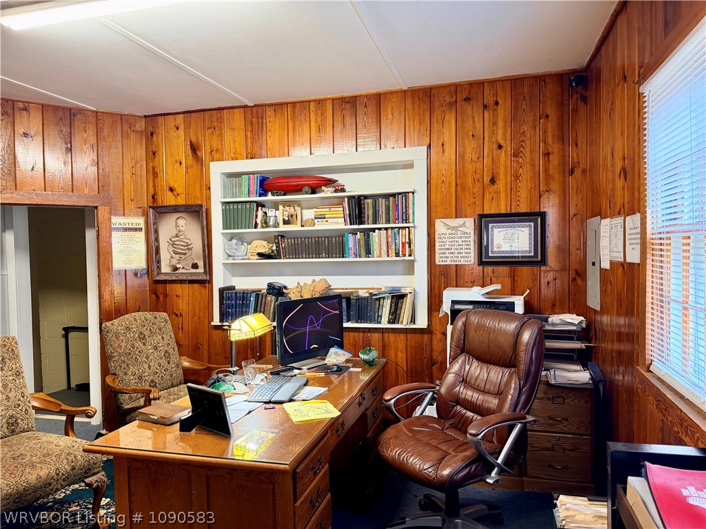 main property photo 18