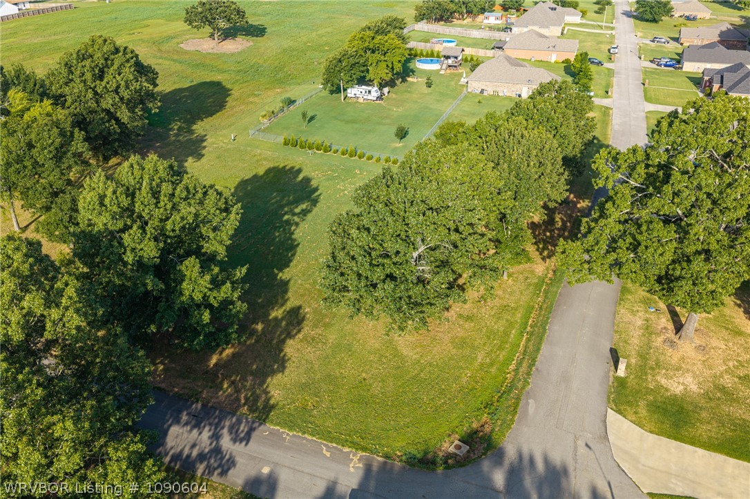 main property photo 28