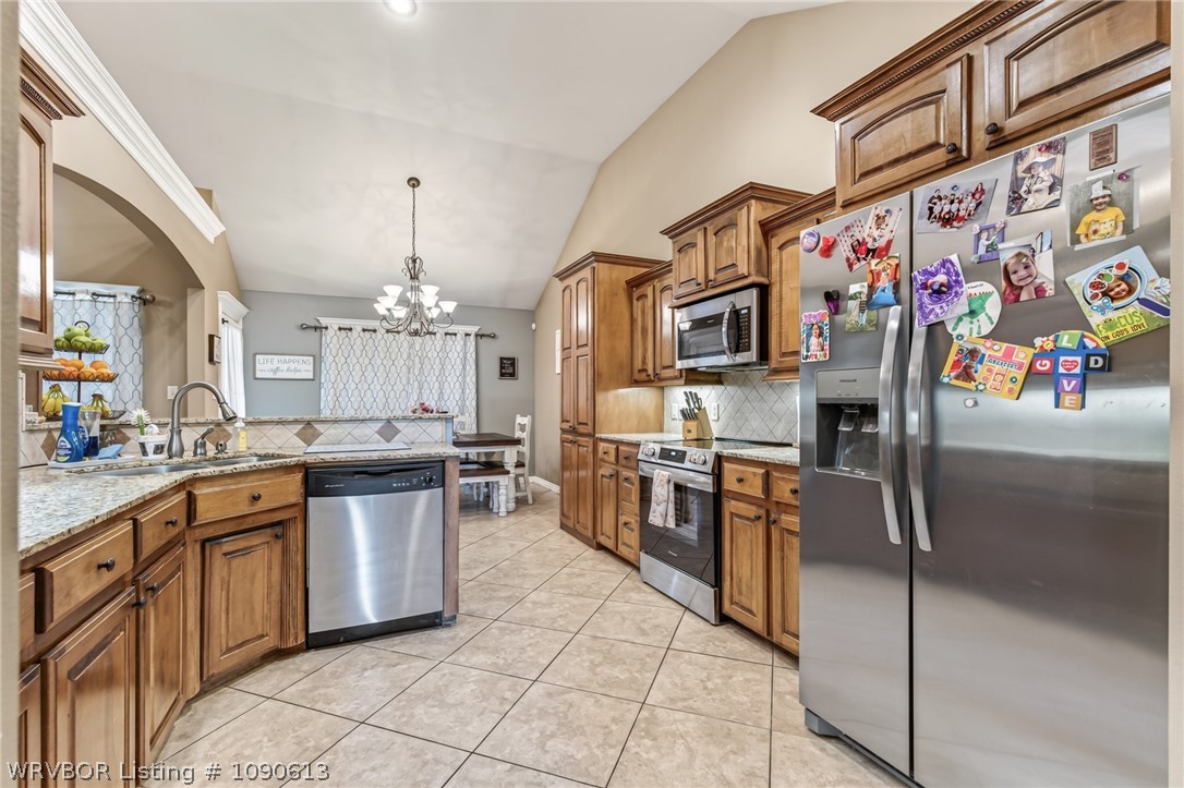 main property photo 11