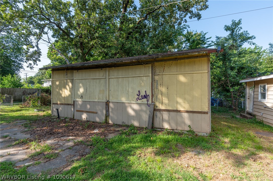 main property photo 16