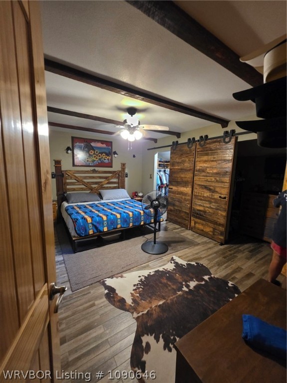 main property photo 40