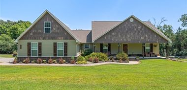 image of property with 5 Bed | 3 Bath | 2,737 Sqft