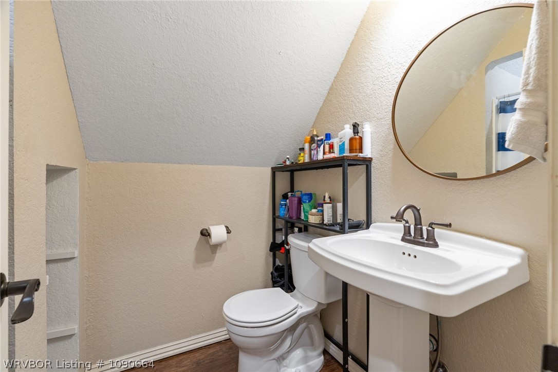 main property photo 43