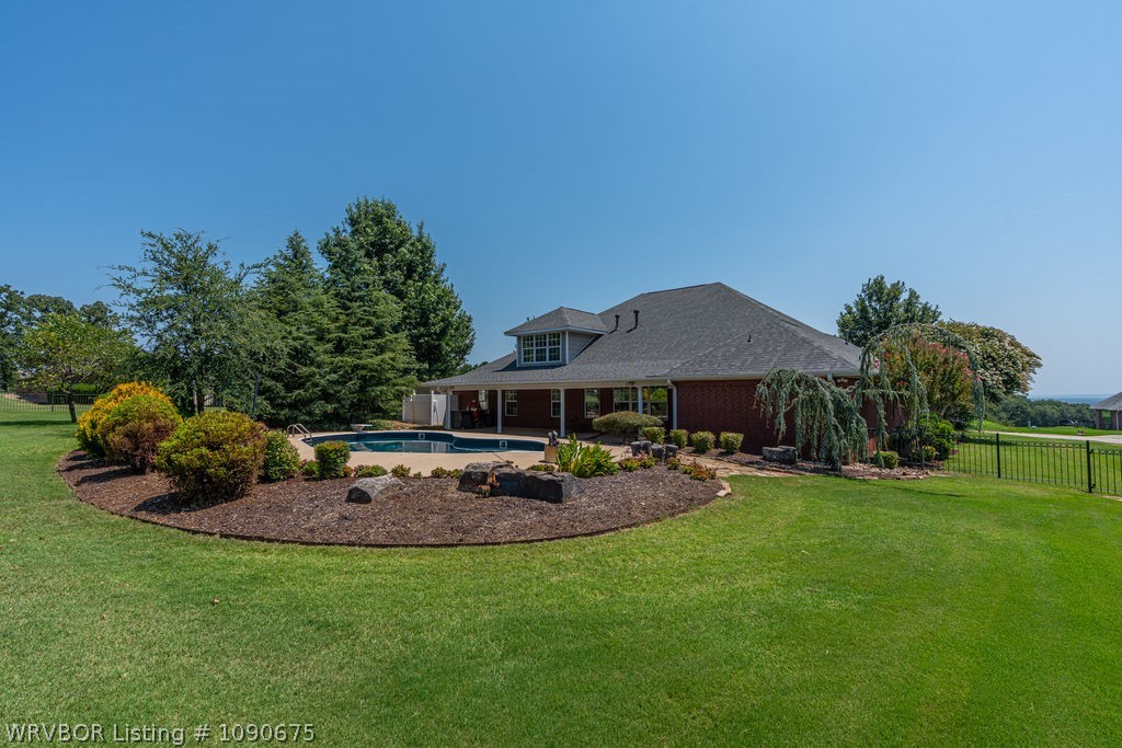 main property photo 50