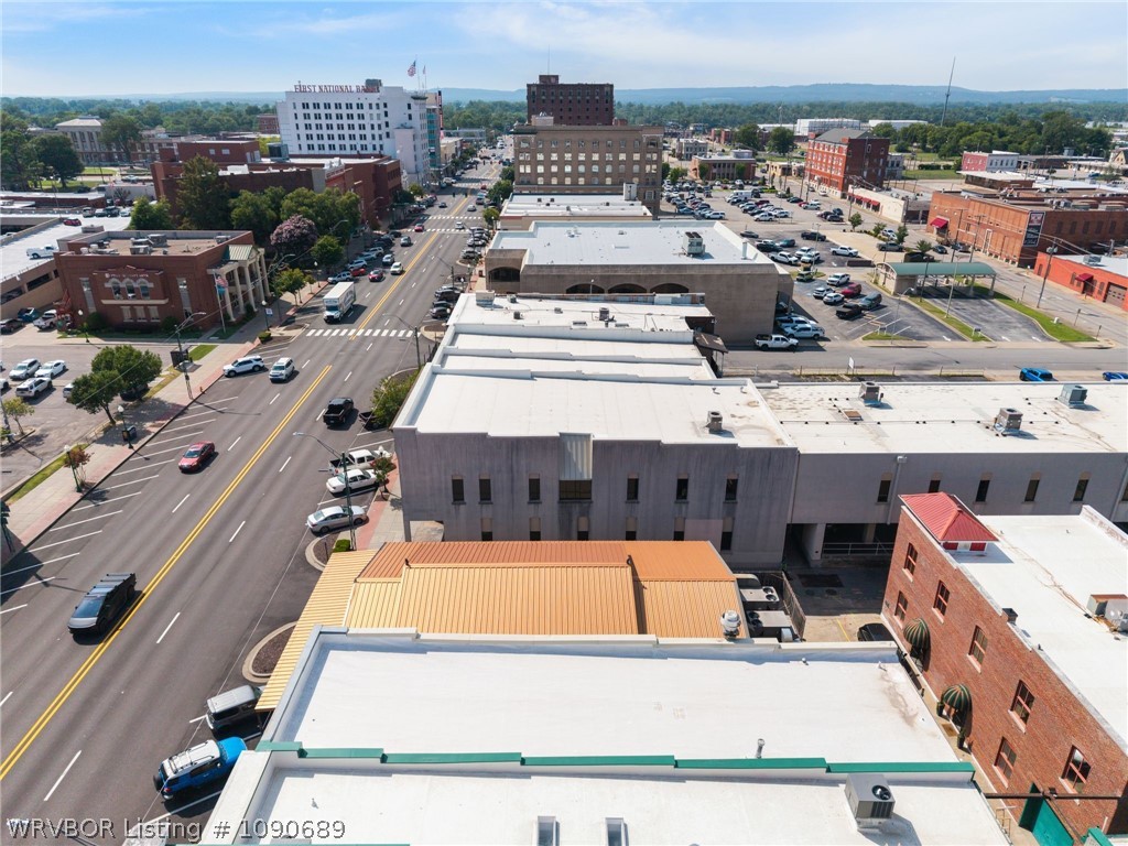 main property photo 28