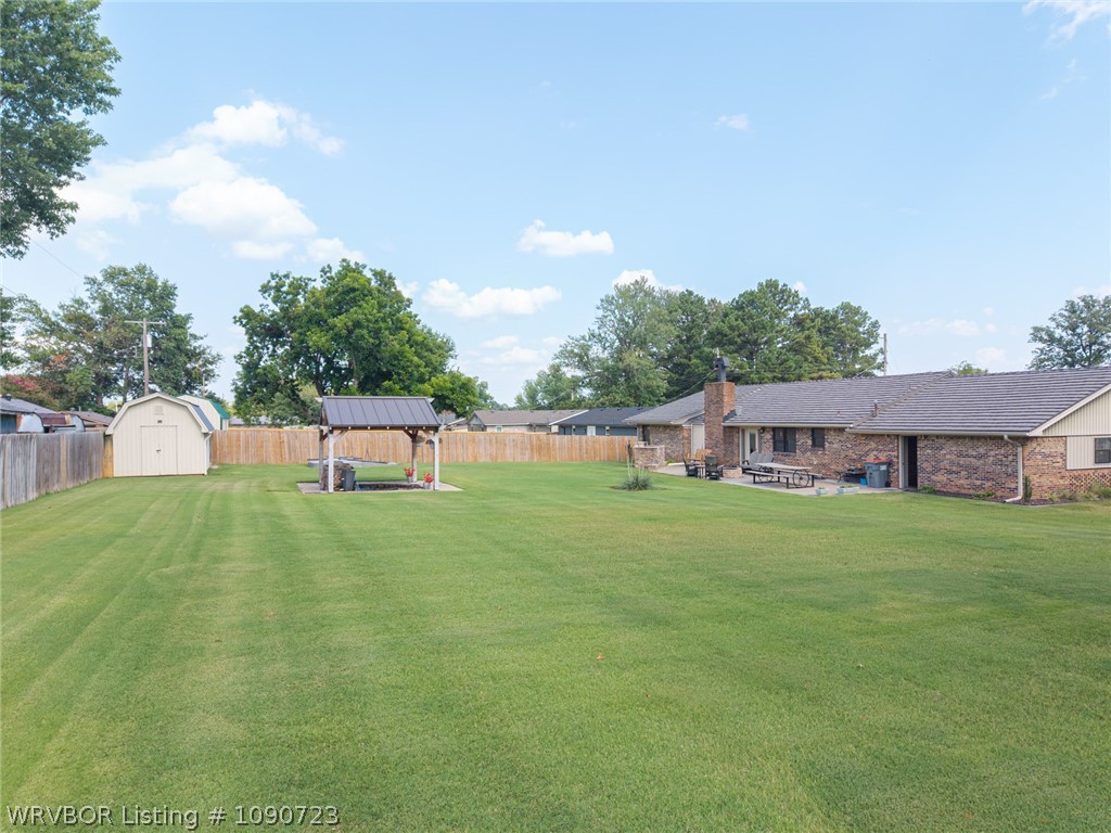 main property photo 37