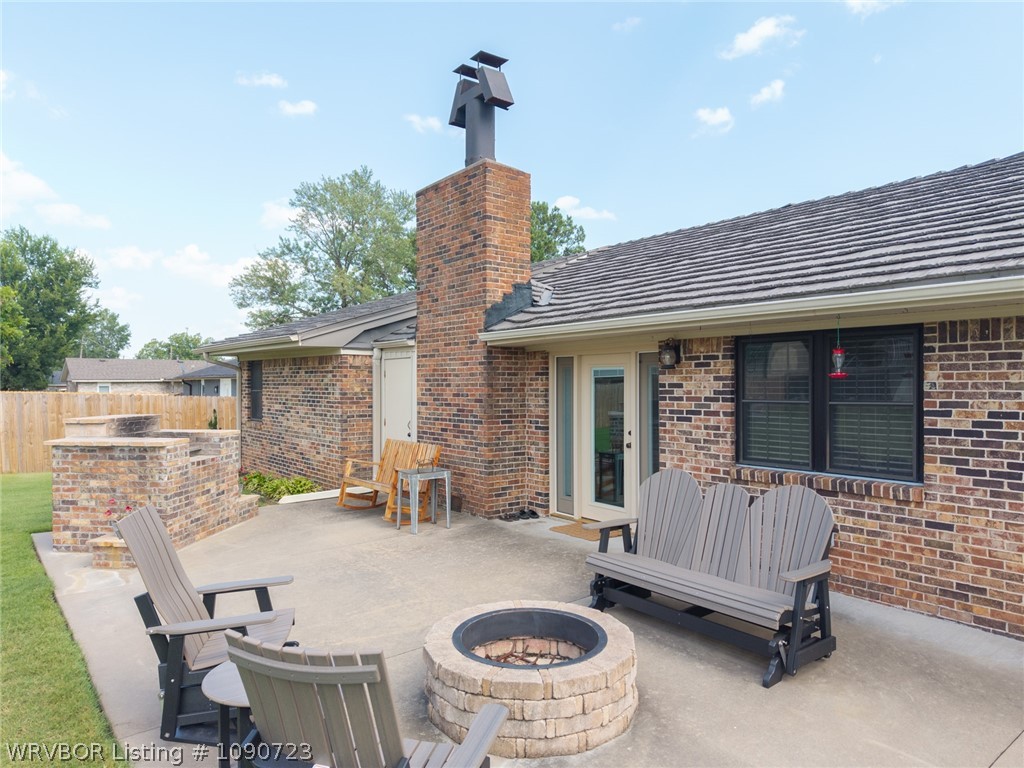 main property photo 40