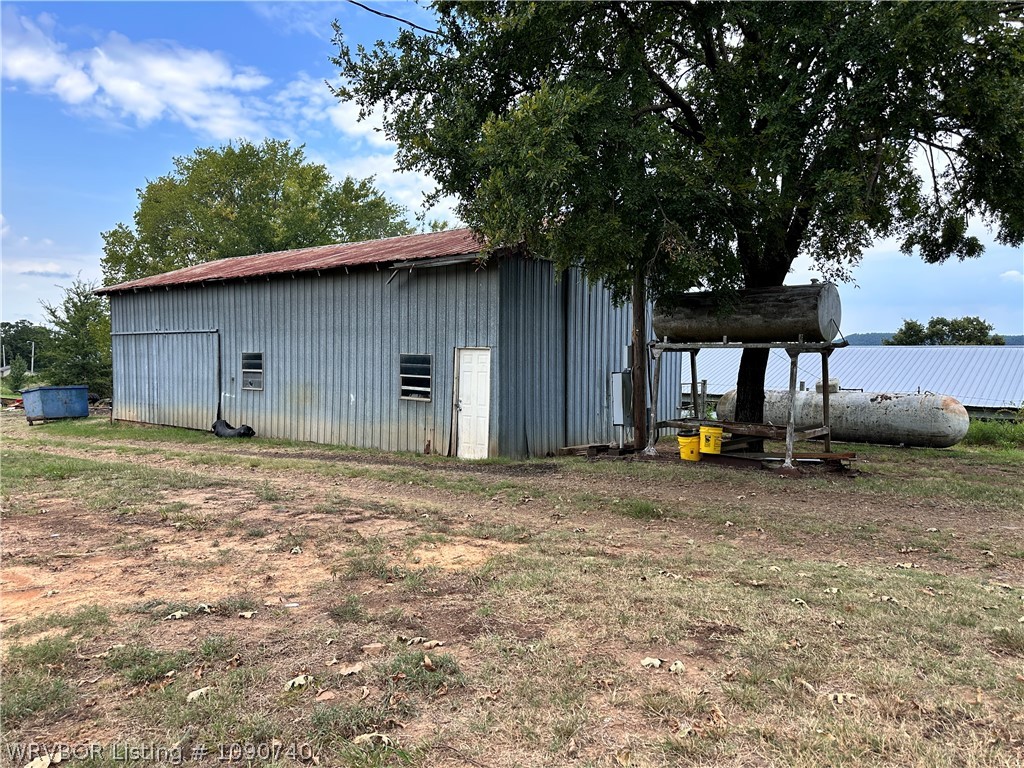 main property photo 11