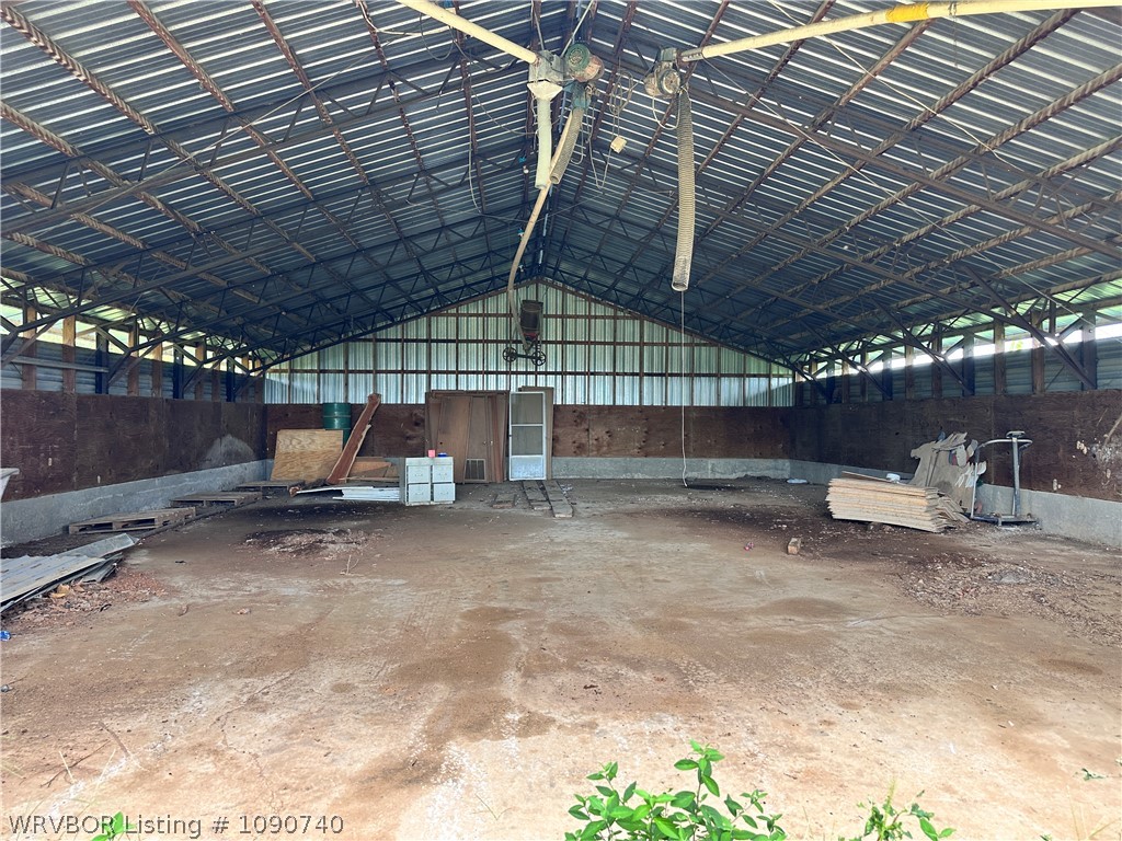 main property photo 18