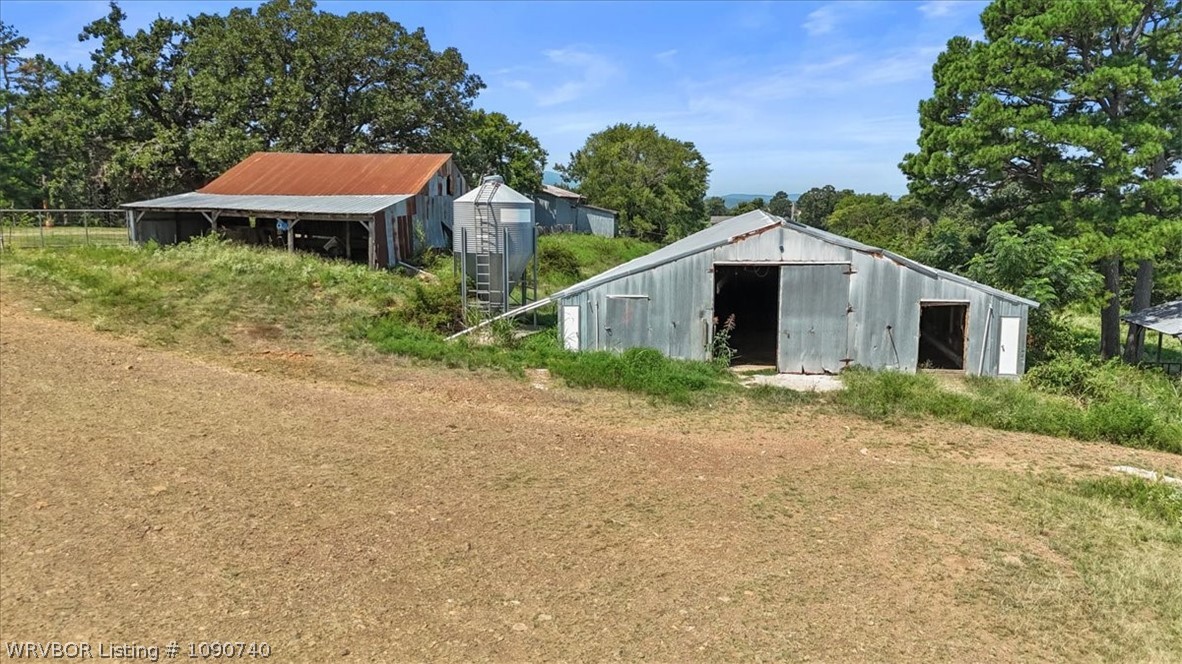main property photo 7