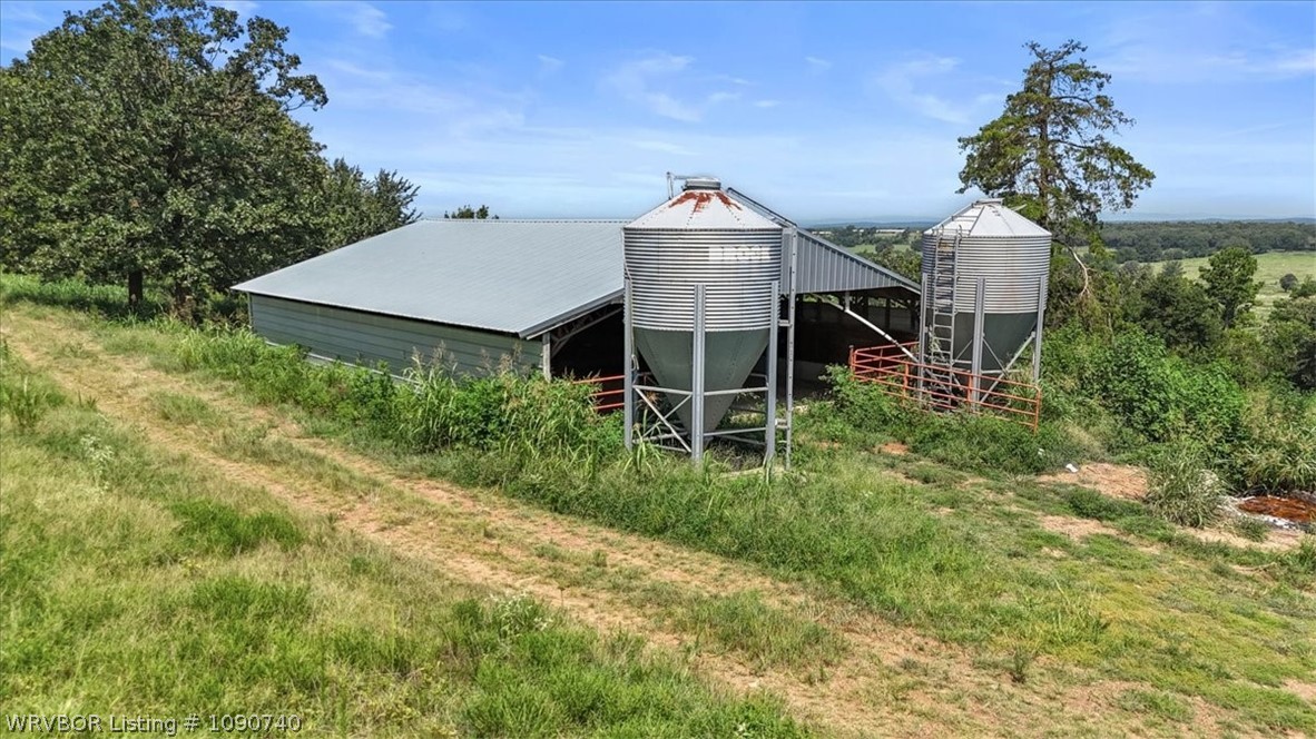 main property photo 8
