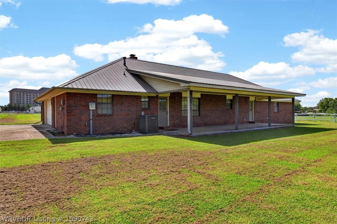 main property photo 13