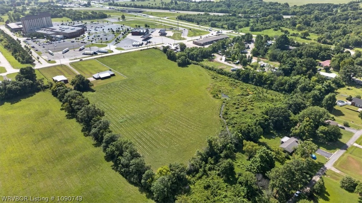 main property photo 23