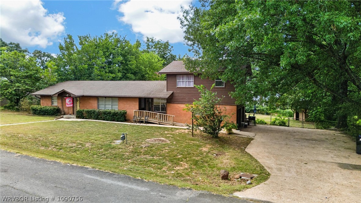 main property photo 41