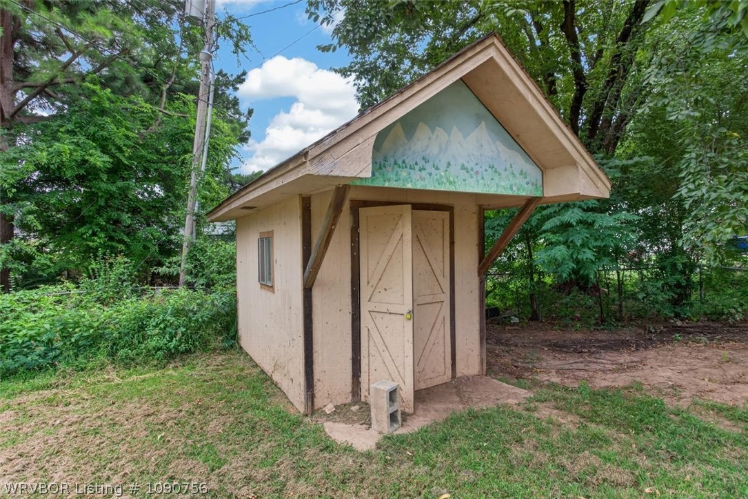 main property photo 8