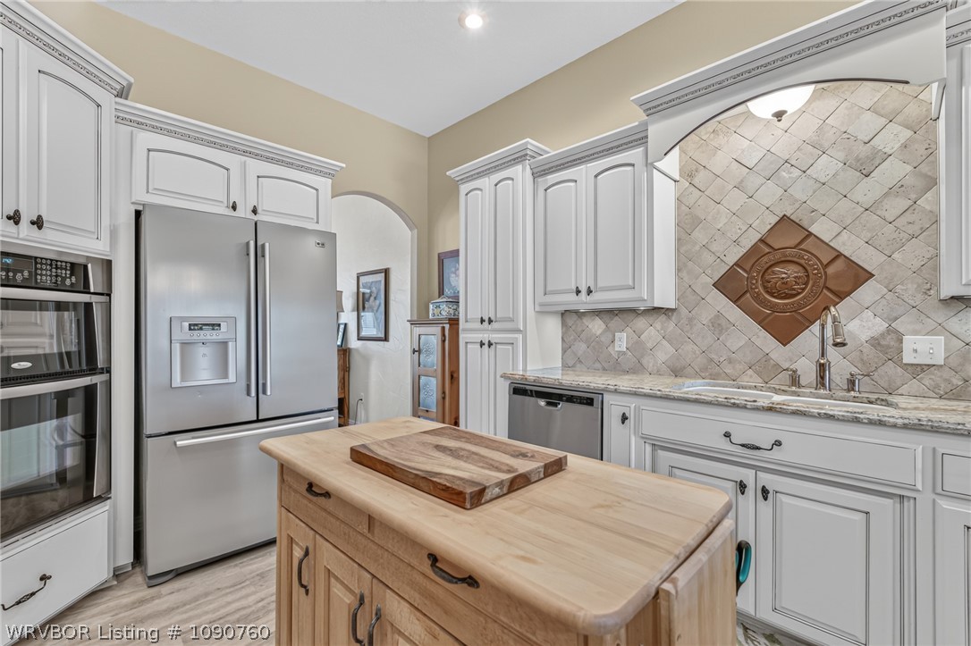 main property photo 18