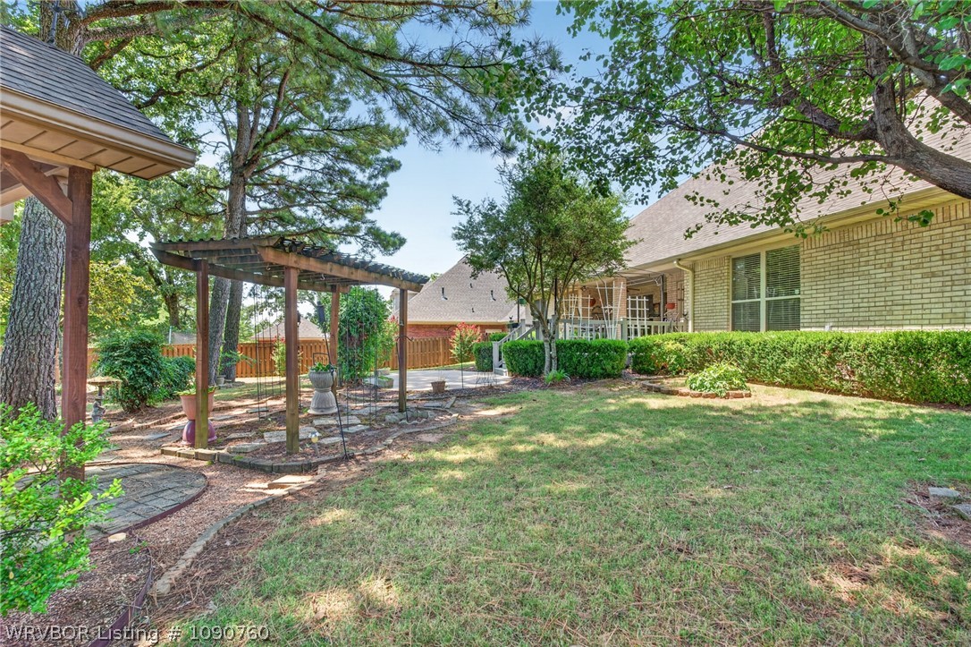 main property photo 50