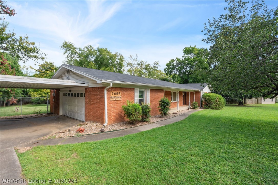 main property photo 3