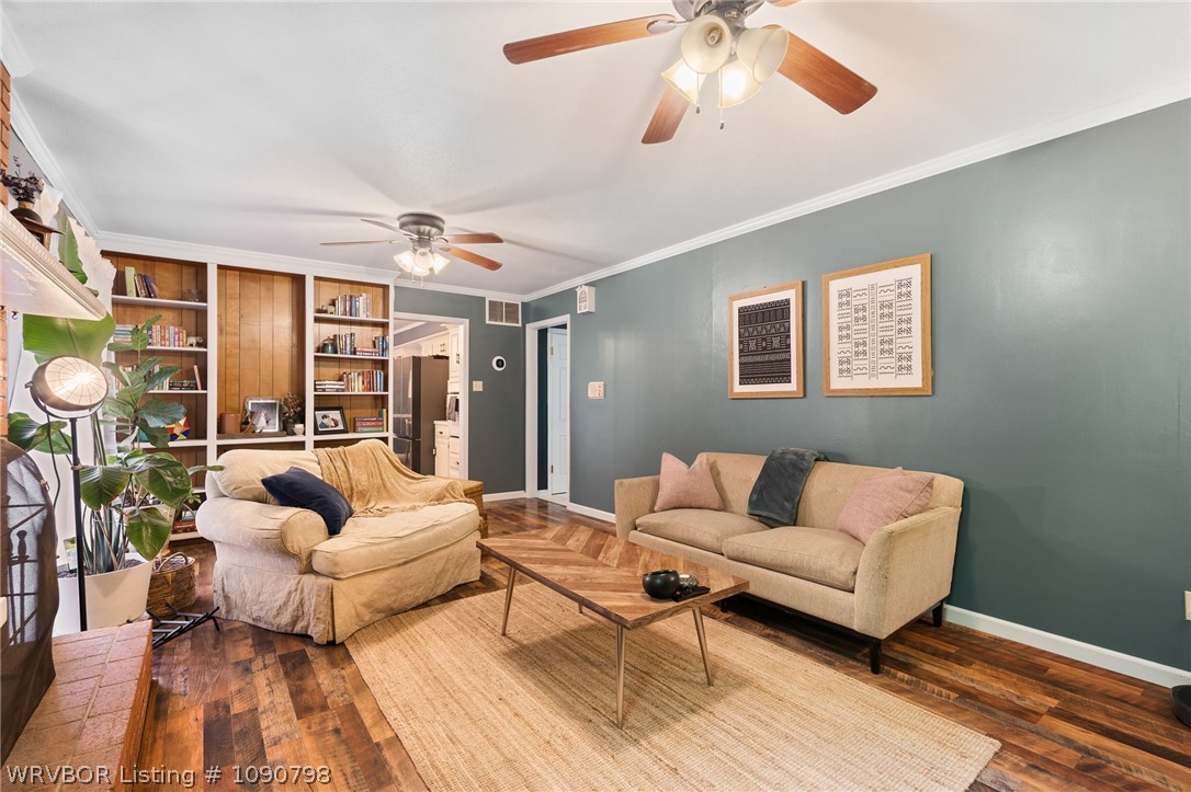 main property photo 14