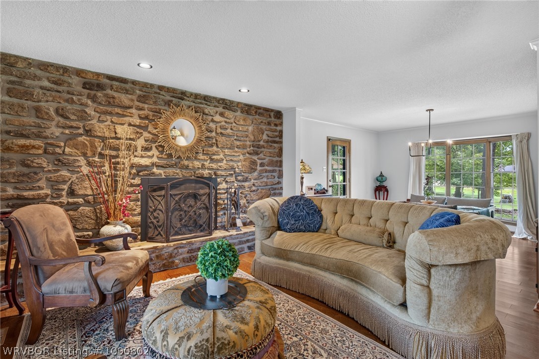 main property photo 23